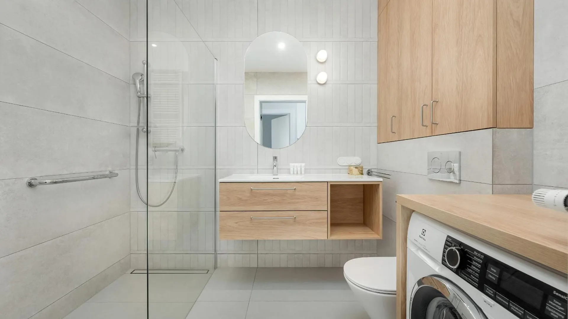 Miedziana Bright Apartment With Balcony And Parking Wroclaw By Noclegi Renters