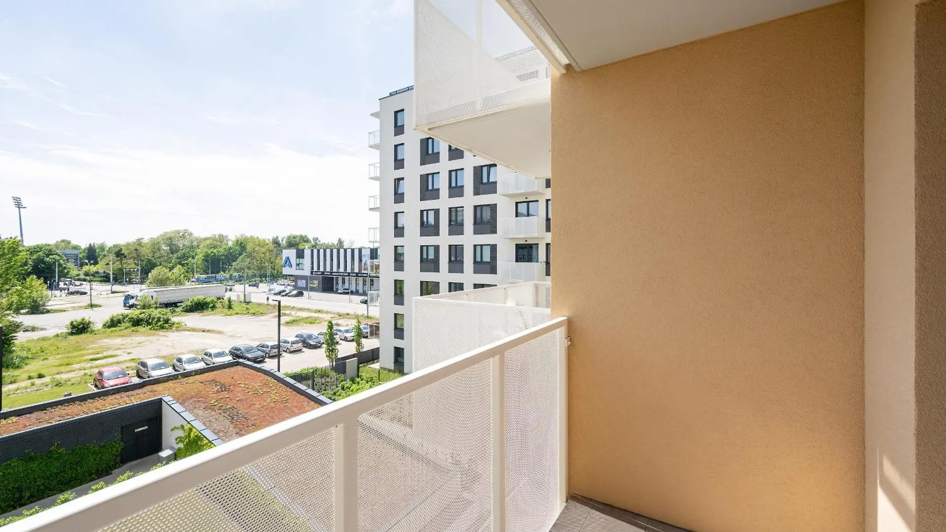 Miedziana Bright Apartment With Balcony And Parking Wroclaw By Noclegi Renters