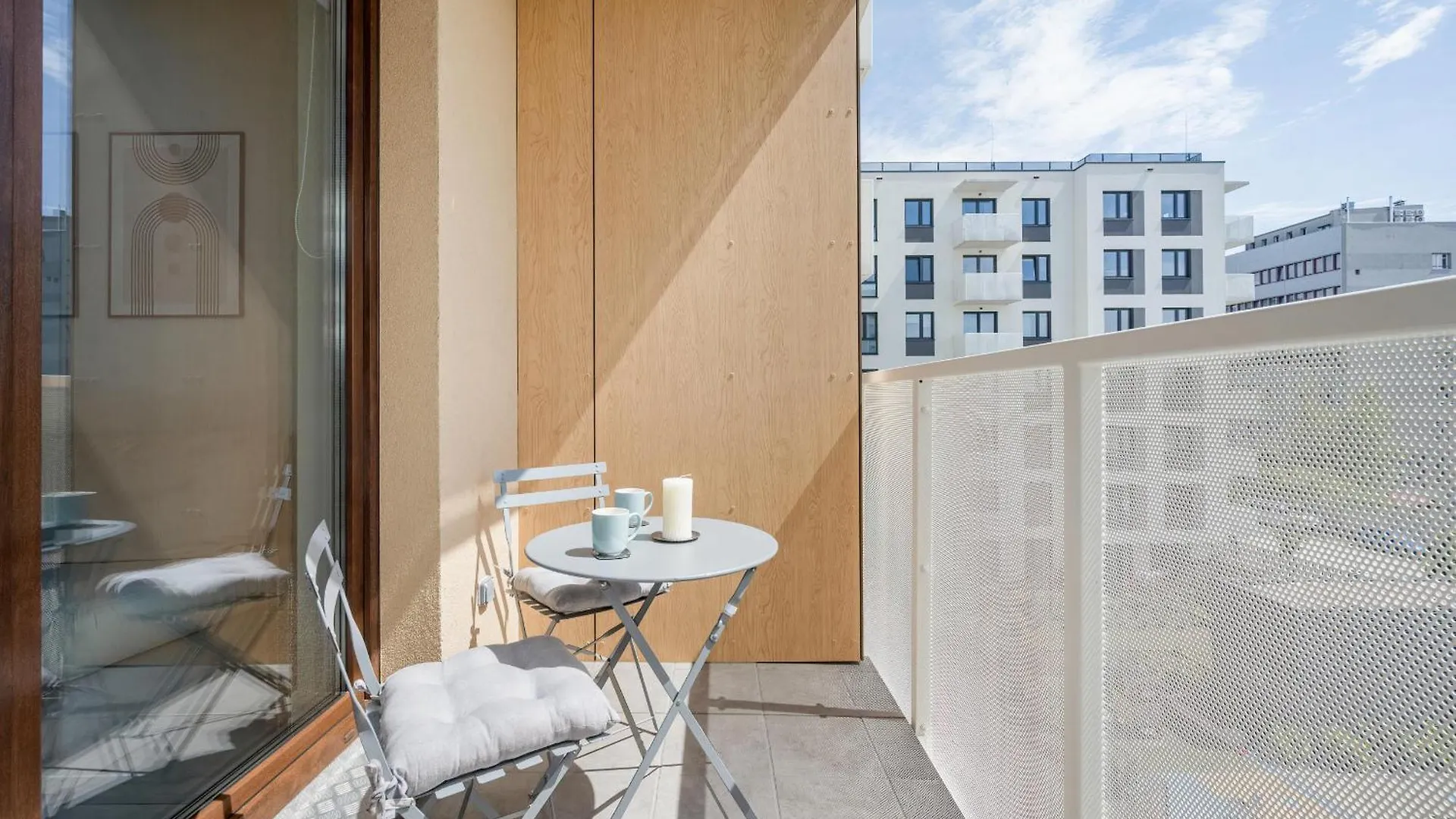 Miedziana Bright Apartment With Balcony And Parking Wroclaw By Noclegi Renters 0*,
